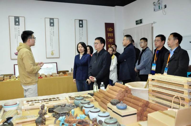 1641458296232676.jpg 640.webp (9).jpg